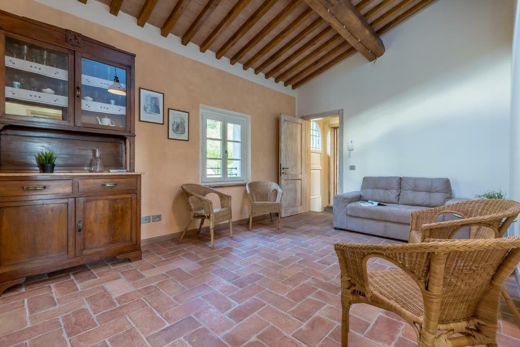 Relais Del Lago E Relais Del Monte Filettole Buitenkant foto